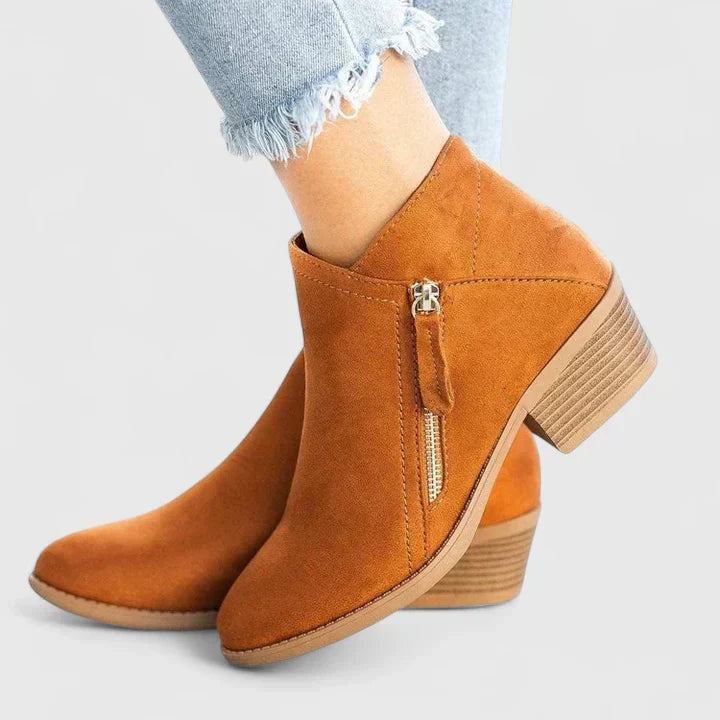 Auryziah | Orthopedic Boots