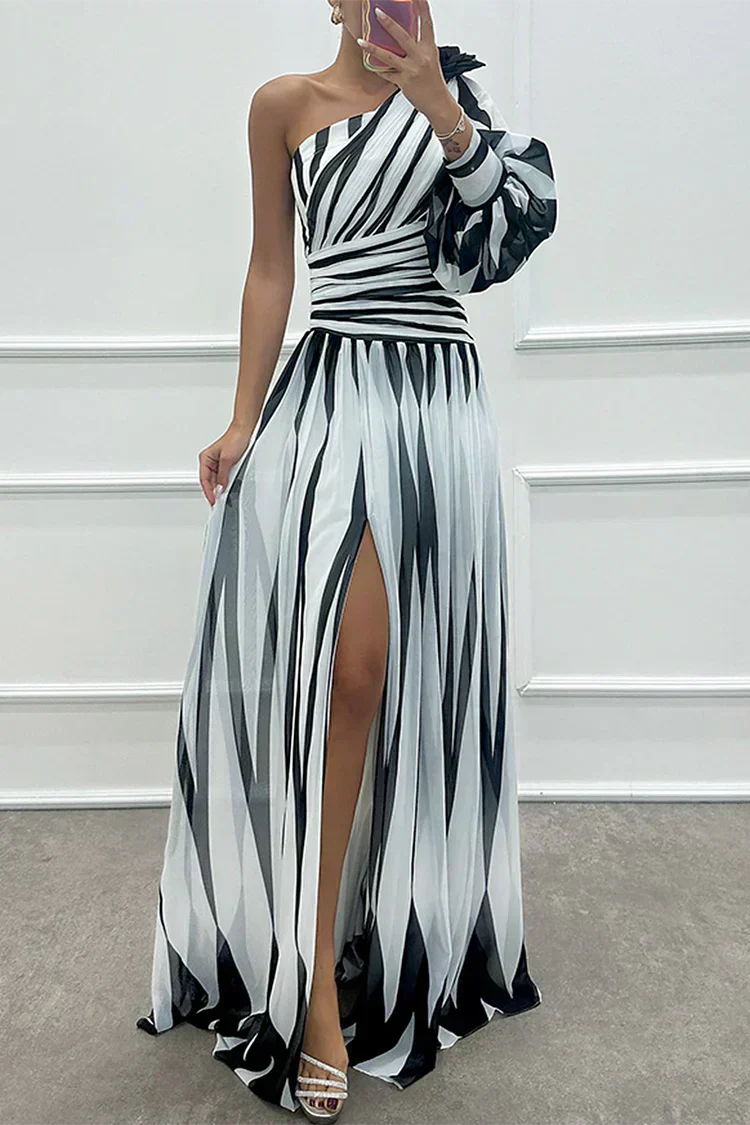 Camille | Elegant Striped Maxi Dress with One Shoulder