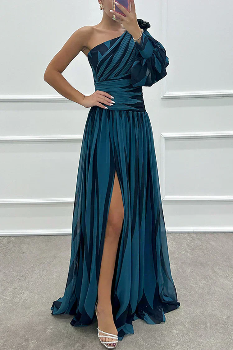 Camille | Elegant Striped Maxi Dress with One Shoulder