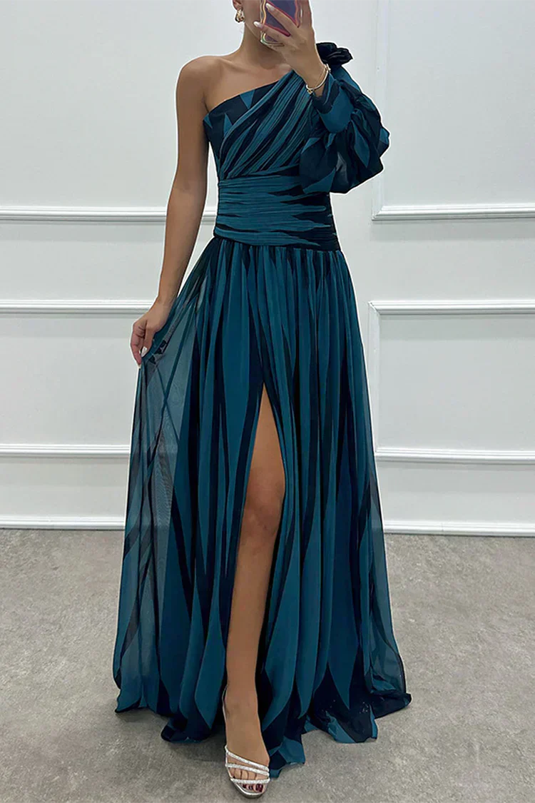 Camille | Elegant Striped Maxi Dress with One Shoulder