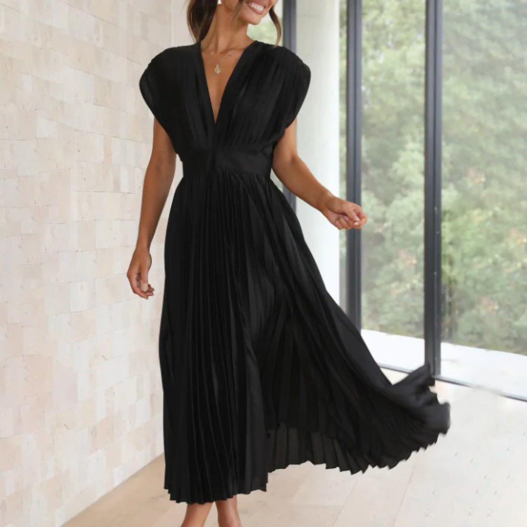 Winona | Timeless Pleated Midi Dress