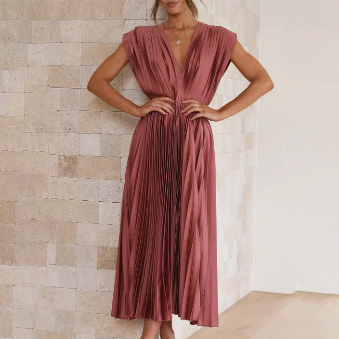 Winona | Timeless Pleated Midi Dress
