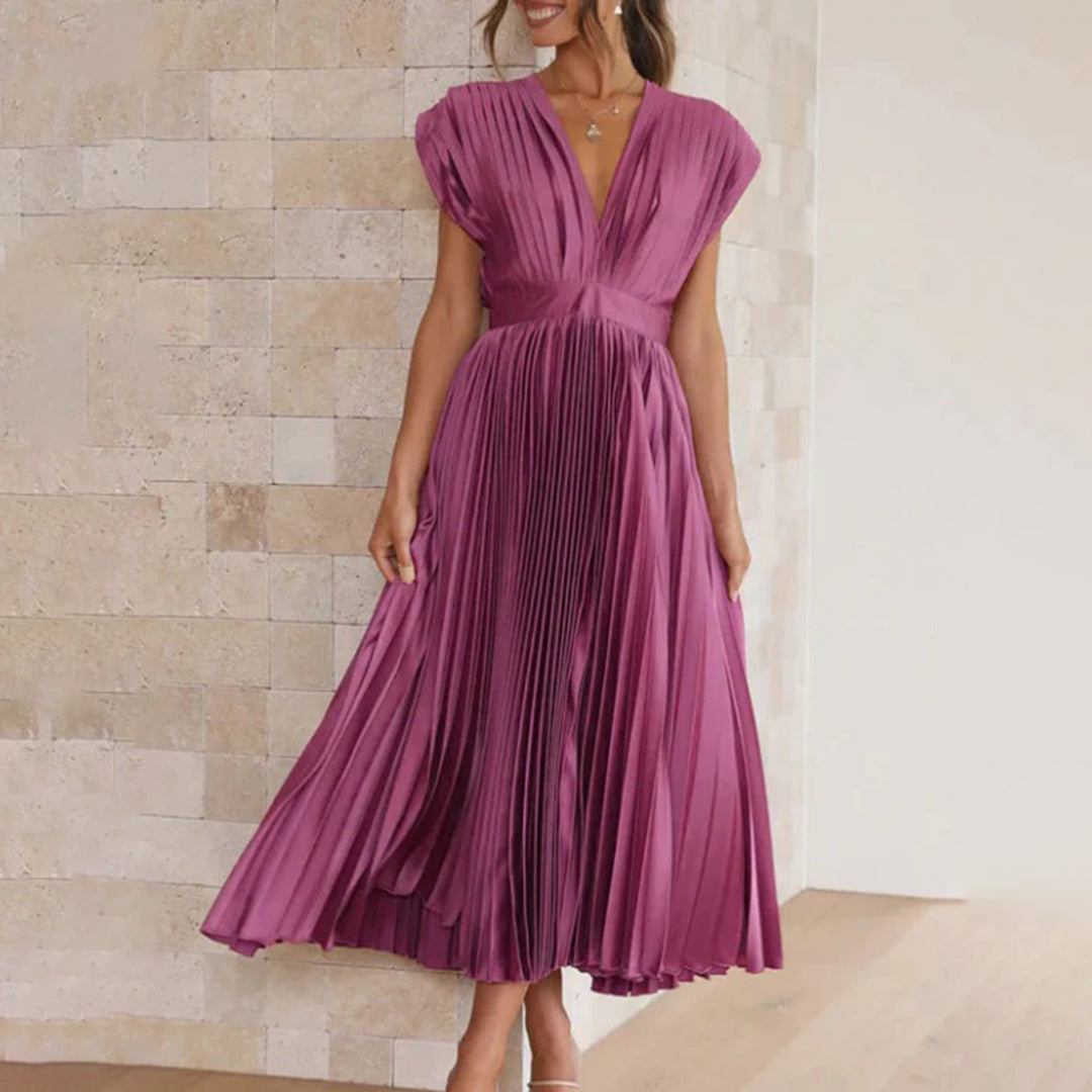 Winona | Timeless Pleated Midi Dress
