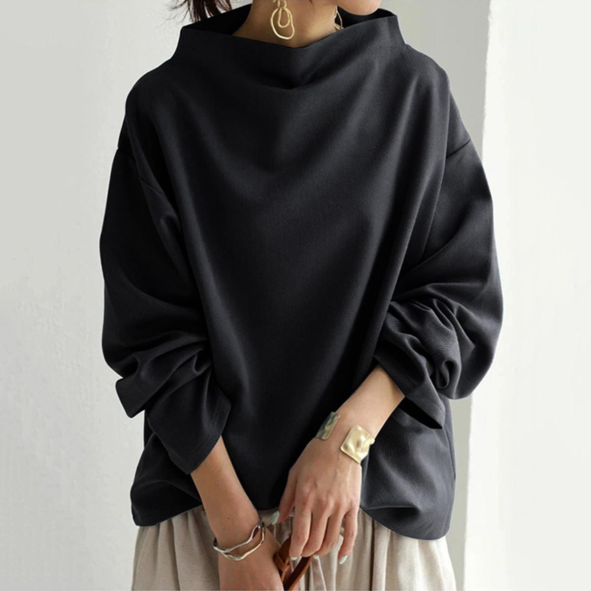 Laevynne | High-Neck Casual Top
