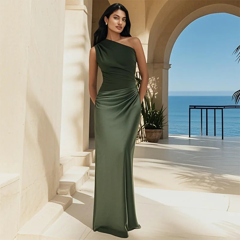 Leonora | Maxi Dress with a Guilt in Satin